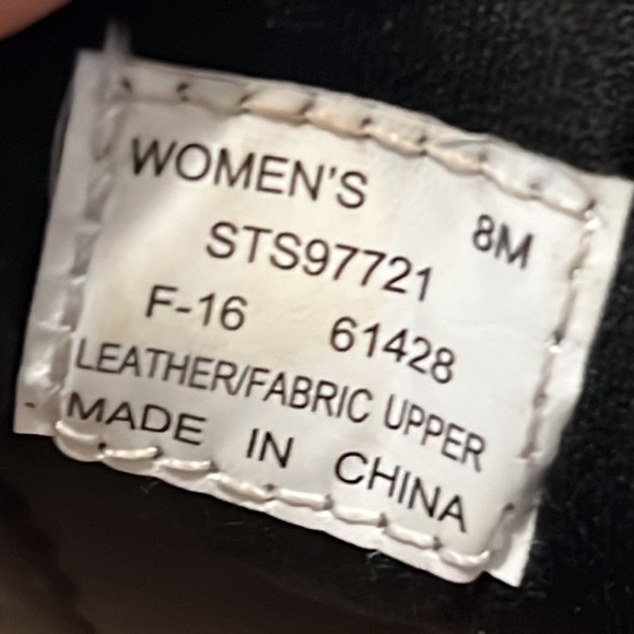 SPERRY BOAT SHOES (8) - Picture 7 of 12